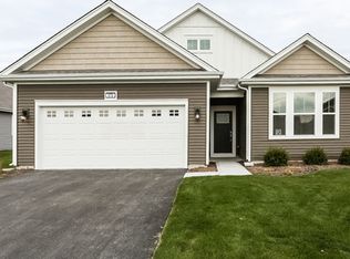 970 Carolina Ct, Pingree Grove, IL 60140