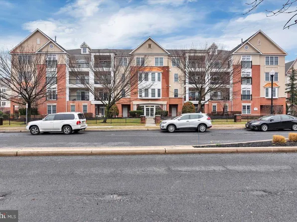 324 Garden Park Blvd, Cherry Hill, NJ 08002