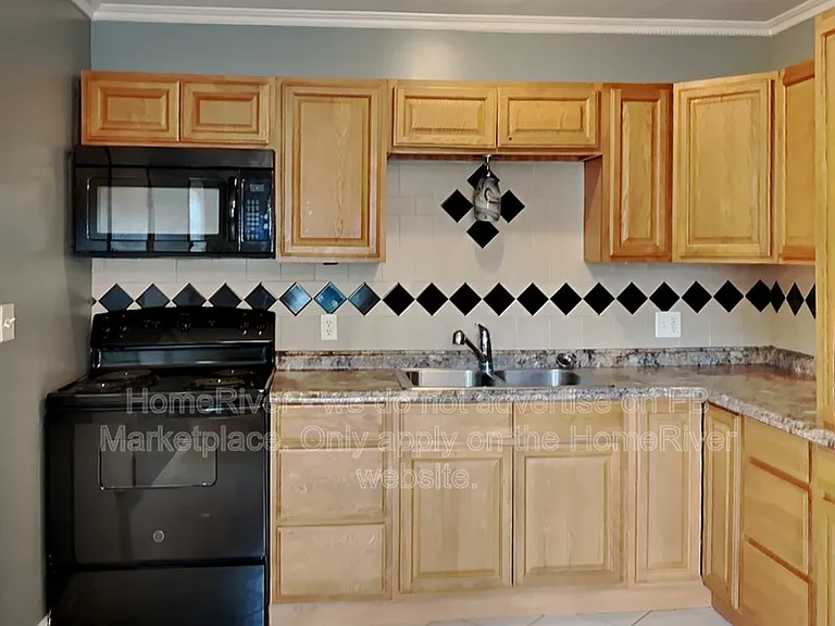 12004 Derris Ct — Photo 3