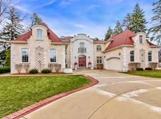 3636 Oak Ave, Northbrook, IL 60062