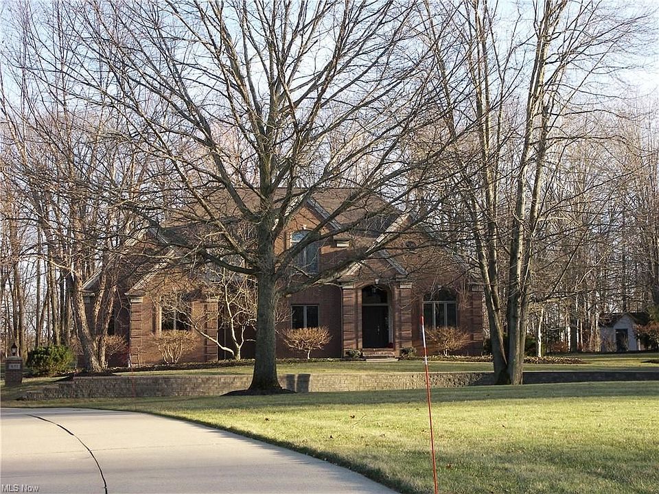 1st image of 631 Maple Creek Dr