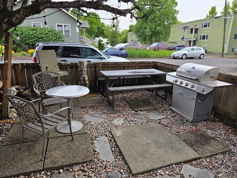 806 NW 4th St #B — Photo 26