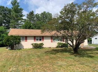 19 Centennial Dr, Queensbury, NY 12804