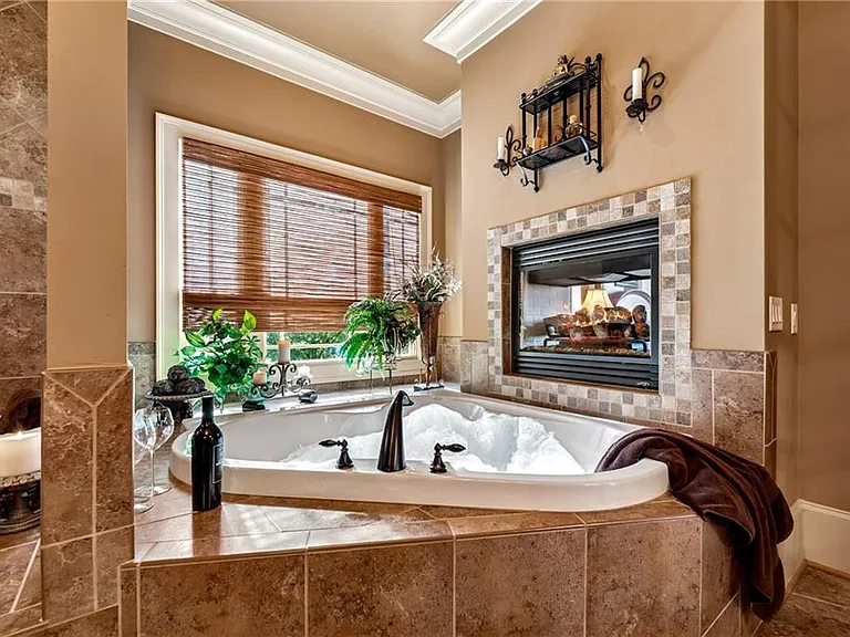 6407 Grand Marina Cir — Photo 49