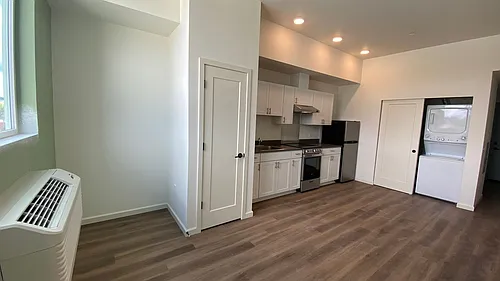 Floor plan 304