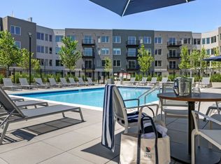 District 1860, Lincolnwood, IL 60712