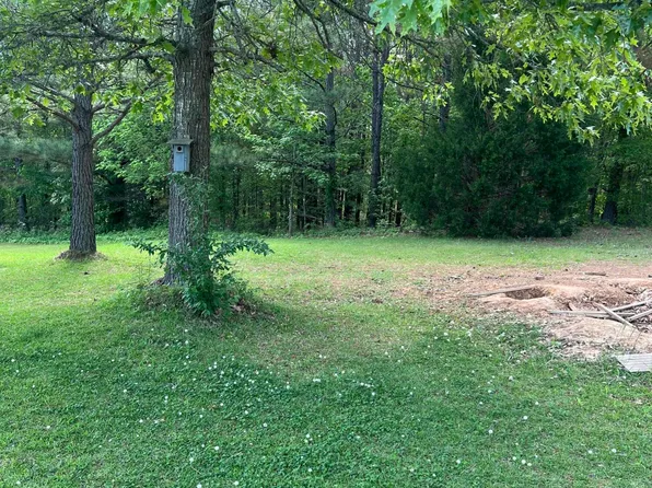 115 Calvin Dr, Jackson, TN 38301