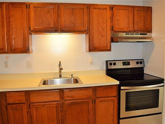 3rd image of 3524 W Shore Rd APT 114