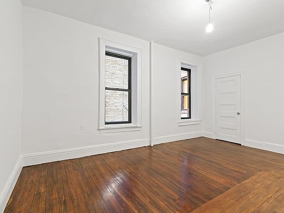 4th image of 336 W 95th St #32