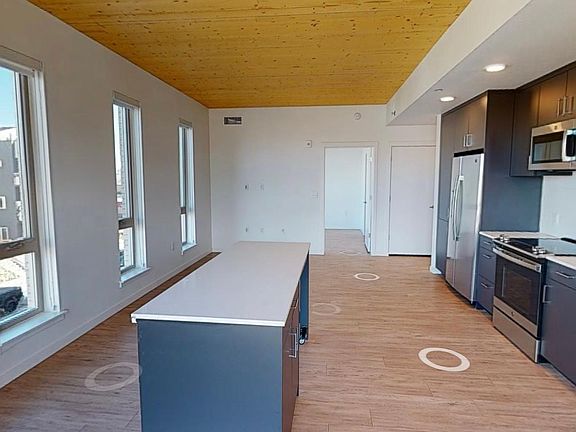 3rd image of 3202 W 17th Ave #350