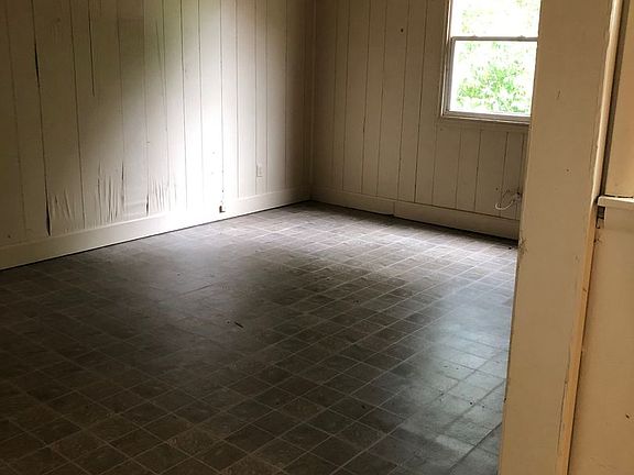 3rd image of 4303 N Garrison Ave