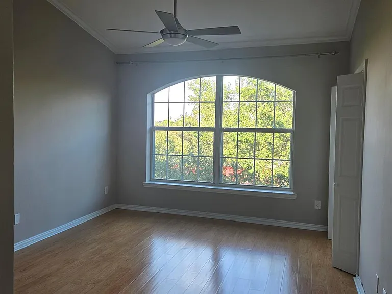 2111 Welch St #B315 — Photo 14