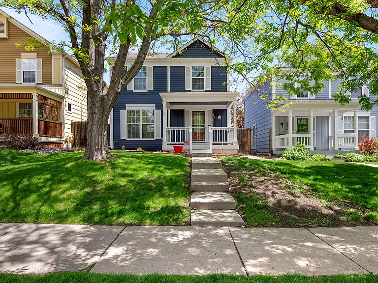 2700 Perry St — Photo 1
