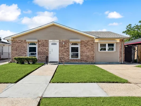 1052 Sandalwood Dr, Harvey, LA 70058