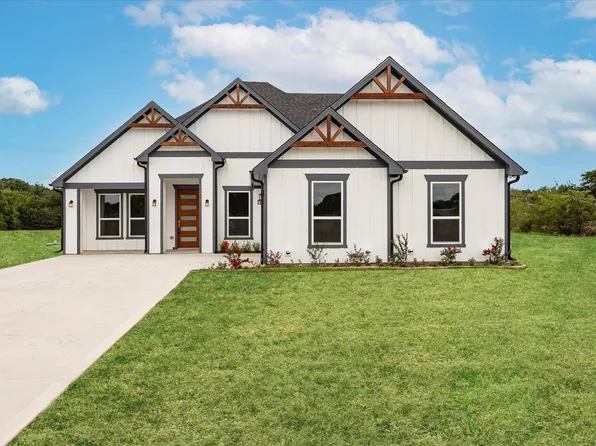 2424 Vz County Road 3810, Wills Pt, TX 75169