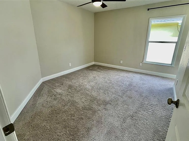 1707 E New Orleans Ave — Photo 12