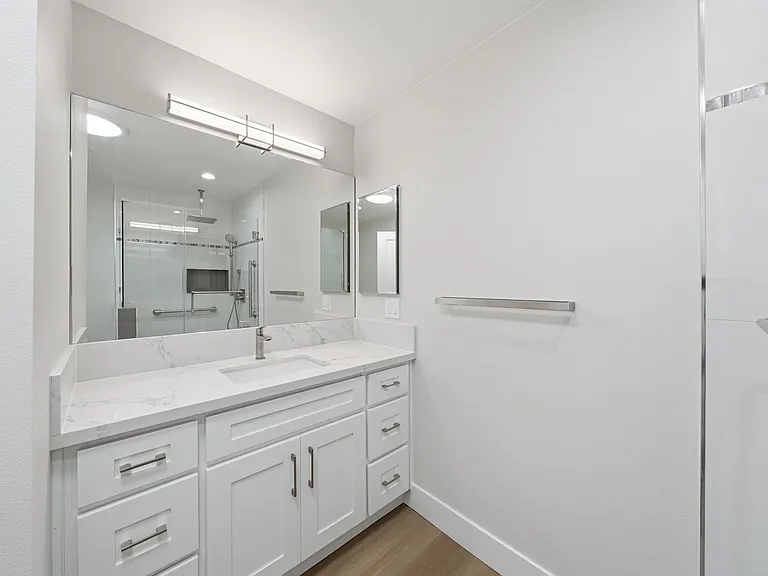 1814 N San Antonio Ave — Photo 25