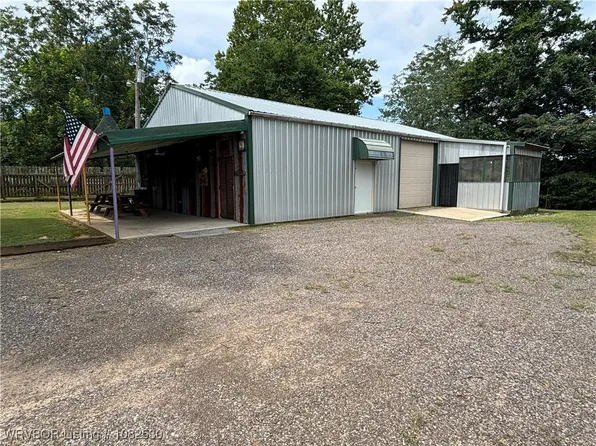 2002 Main St, Danville, AR 72833