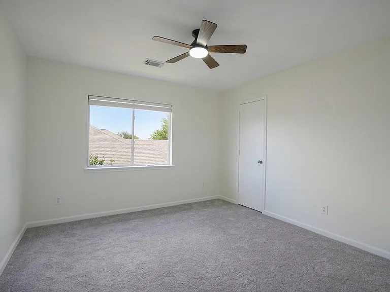 4419 Crossvine Ave — Photo 24