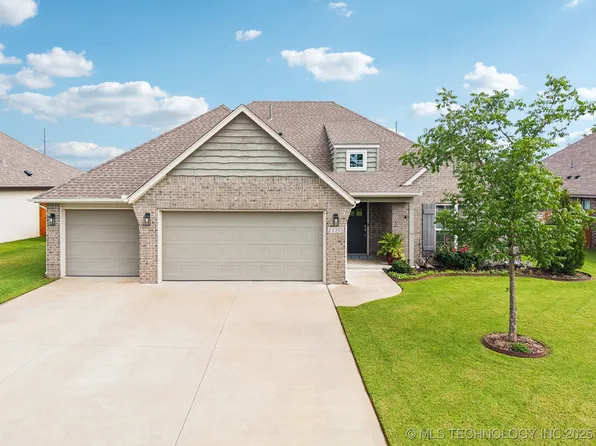 23305 E 104th St S, Broken Arrow, OK 74014