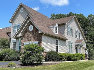 1812 Big Ridge Dr, East Stroudsburg, PA 18302