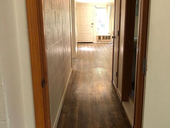 5th image of 7309 49th Dr NE