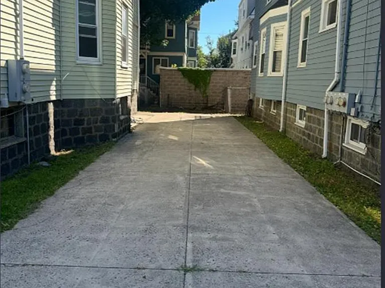 187 College Ave #1 — Photo 8