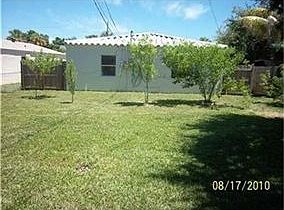 2nd image of 16170 NE 18th Pl #B