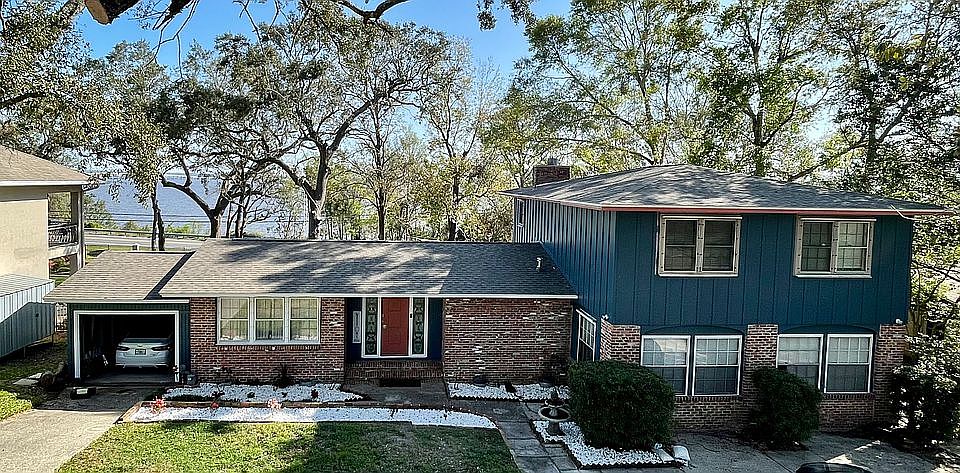 1st image of 4790 Peacock Dr