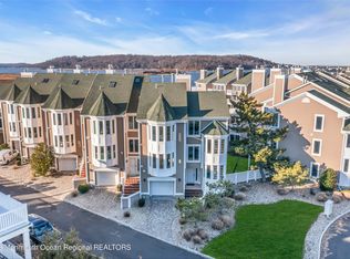 5 Grand Pointe Way, Sea Bright, NJ 07760