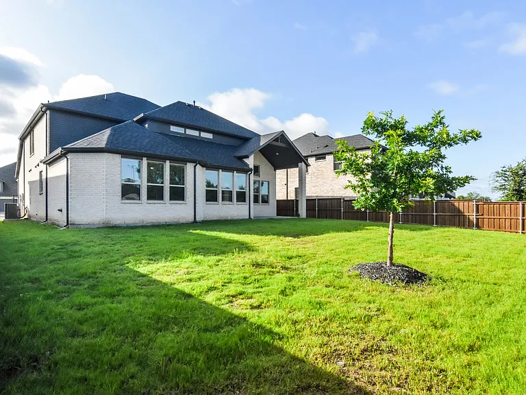 2516 Maidenhair Rd — Photo 28