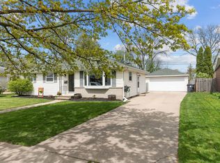 402 Haylett St, Neenah, WI 54956