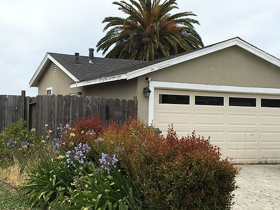 2nd image of 2063 Cypress Ave