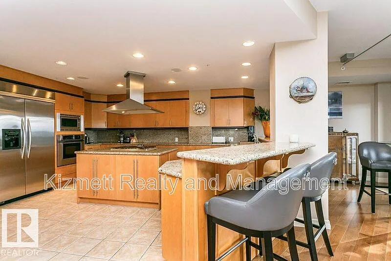 2 bed, 3.0 bath, 2572 sqft, $3,650 — Photo 4