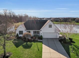 9574 English Ivy Ct, Clarence Center, NY