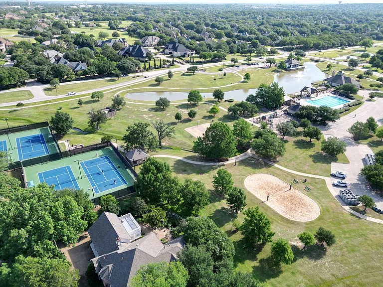 1020 Highland Oaks Dr — Photo 40