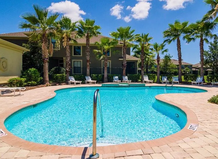 2 bed, 2.5 bath, 1507 sqft, $2,500 — Photo 2