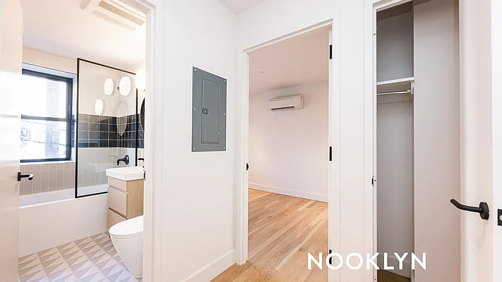 Rented by Nooklyn NYC LLC | media 25