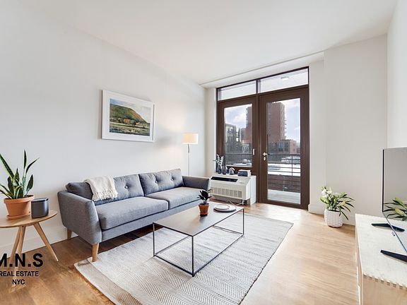 3rd image of 595 Baltic St APT 1A