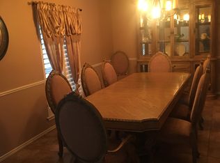 510 W Avon Ct, Laredo, TX 78041