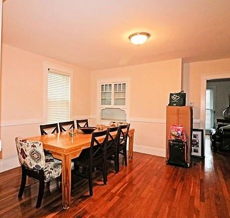 4th image of 205 Somerset Ave #1