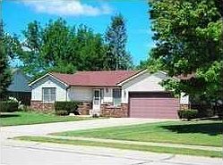 2nd image of 304 Lake View Dr