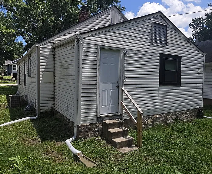 1918 S Willow Ave — Photo 20