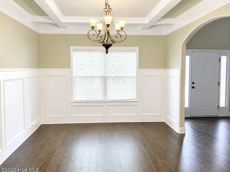 842 Herrington Dr — Photo 6