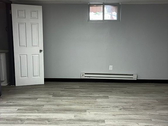 3rd image of 1104 Washington St W #B