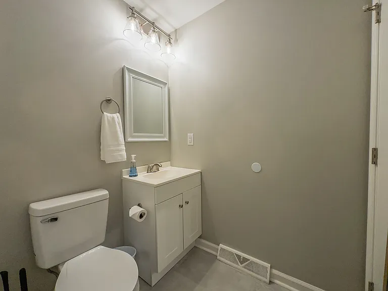 7205 John Elizabeth Pl — Photo 13