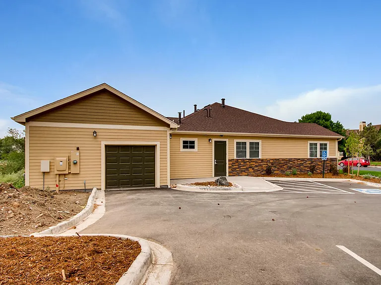 Village on Cypress — Photo 29