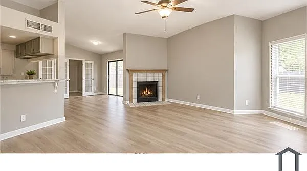 3 bed, 1269 sqft, $2,700 — Photo 1