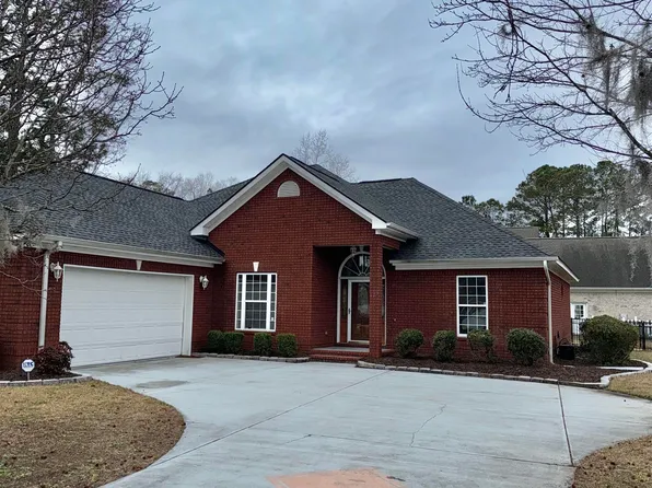 137 Waterhall Dr., Murrells Inlet, SC 29576