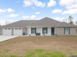 13688 Alvin Sibley Rd, Walker, LA 70785